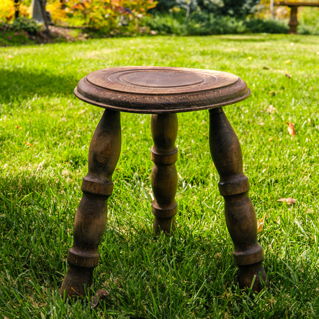 French milking stool