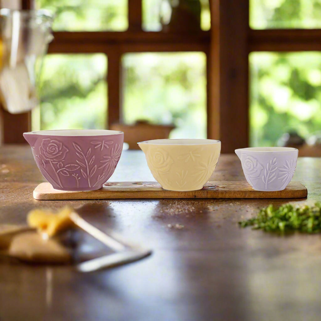 Mason Cash In The Meadow Measuring Cups Set - 3-Piece Embossed Floral Design (1 Cup, 1/2 Cup, 1/4 Cup) - View #9