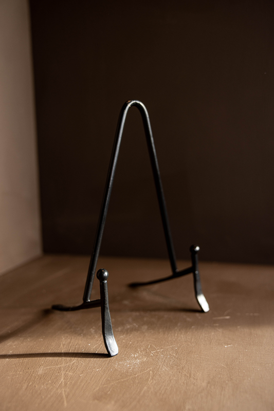 Iron Tabletop Easel
