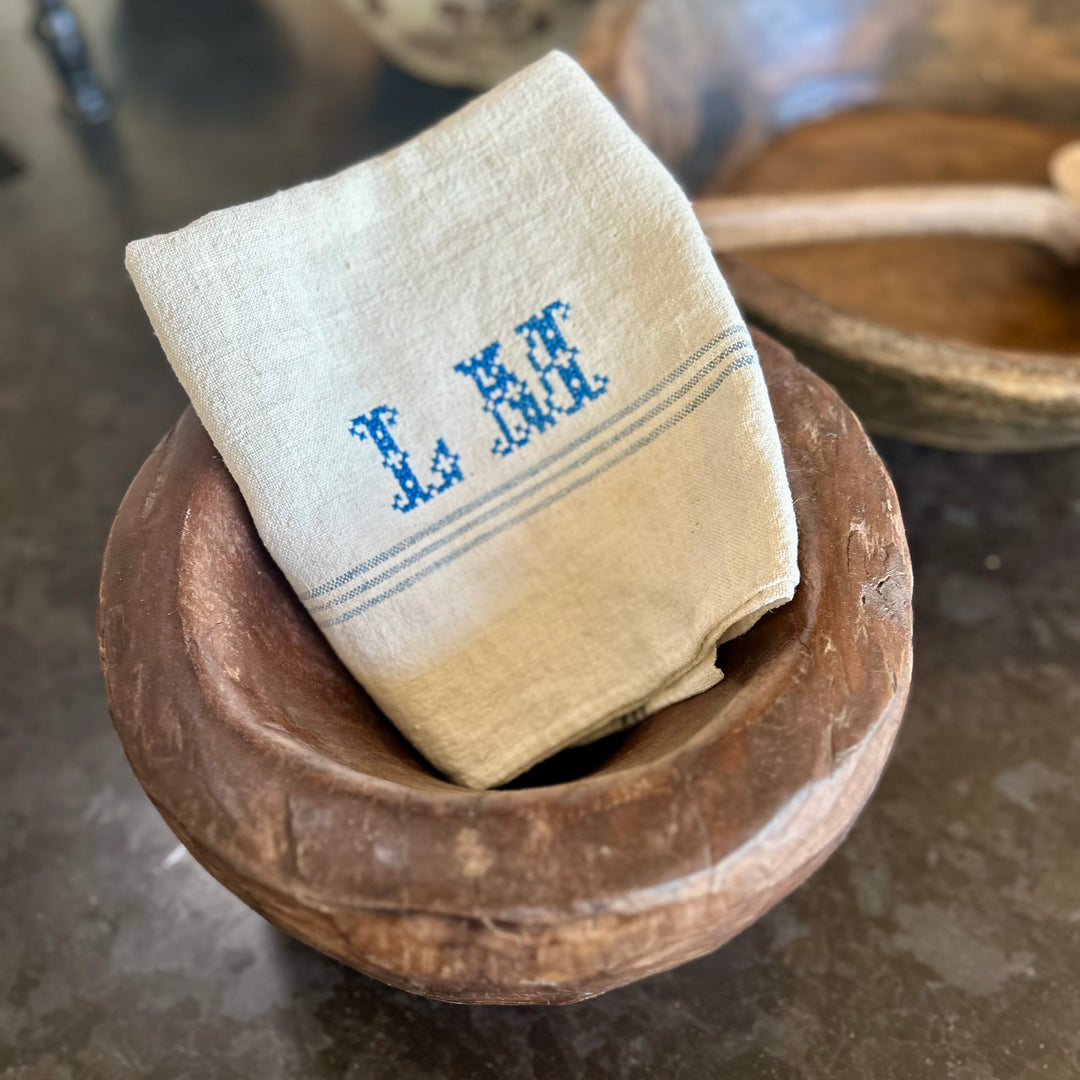 Antique Monnogrammed Tea
Towel (Torchon)