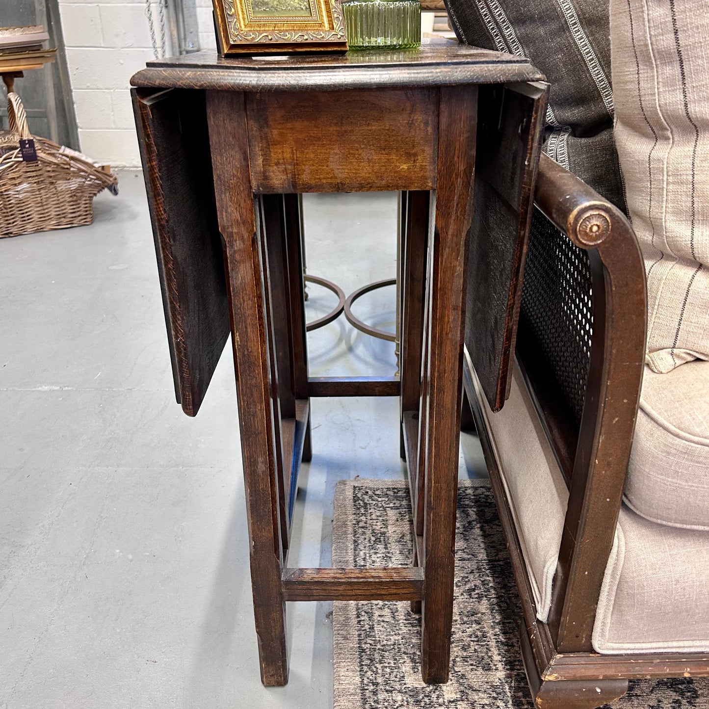 Antique English Oak Gateleg Table, c. 1900–1925