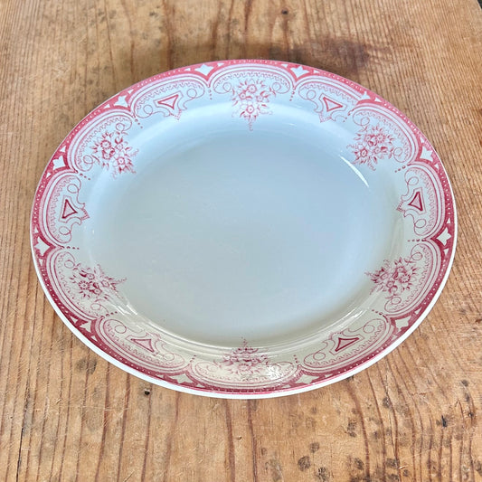 Antique French Faïence “Narcisses” Dinner Plate – Faïencerie d’Onnaing (11”)
