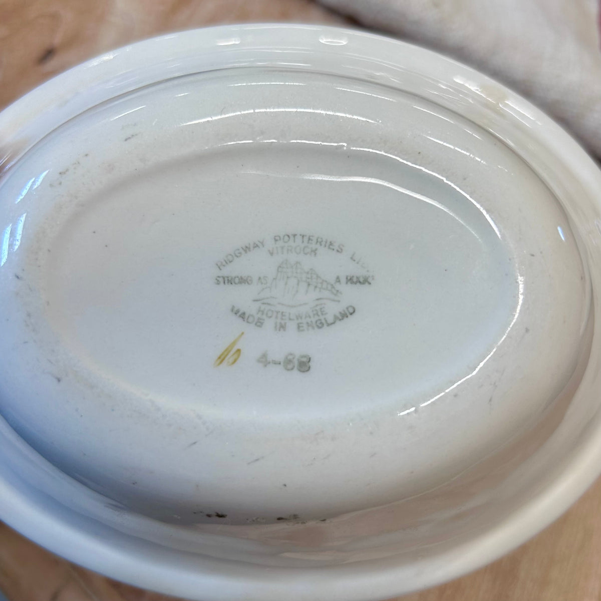 Vintage English Ridgway Vitrock Hotelware Soap Dish – 1968