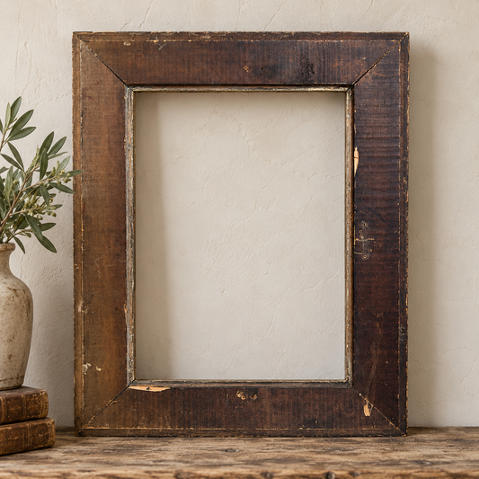 Ornate Vintage Gilt Frame with Acanthus Leaf Detailing