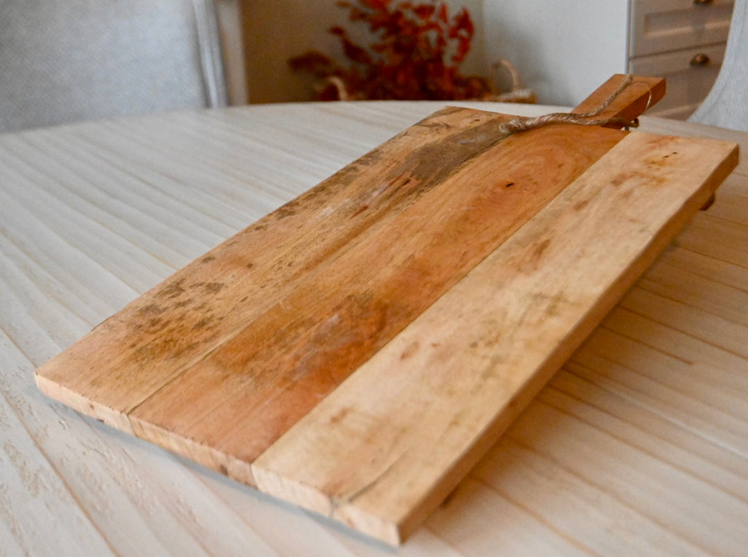Vintage Bread Board Mango Wood.