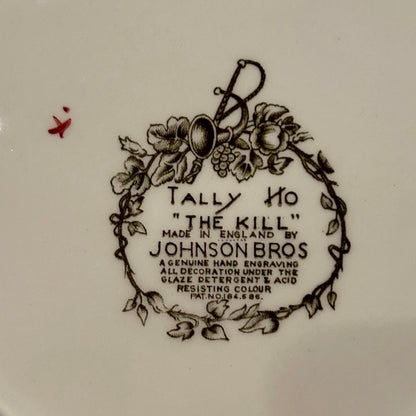Pair of Antique English “Tally Ho” Hunting Plates – Johnson Bros
England, circa 1910s–1920s