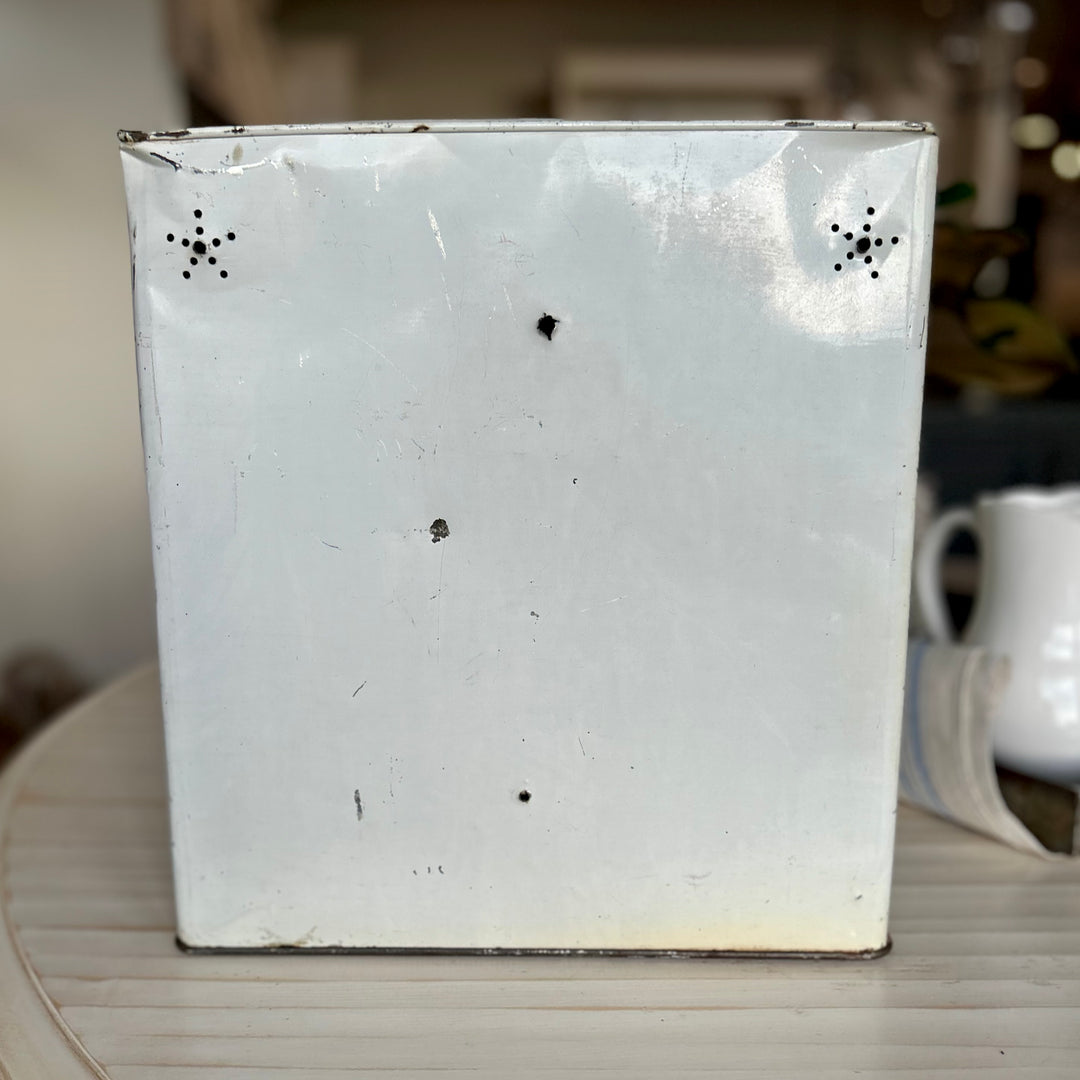 Schepp’s “Lotte and Dorothea” Cake Box, circa early 1900s