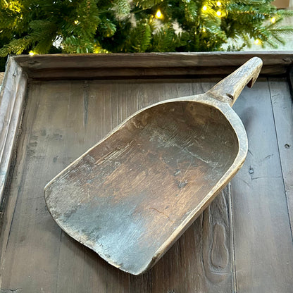 Warner Vintage scoop