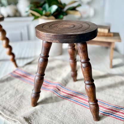 Early 20th Century Primitive Milking Stool (circa 1900–1930)
