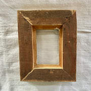 19th-Century Italian Giltwood Frame with Scalloped Detailing