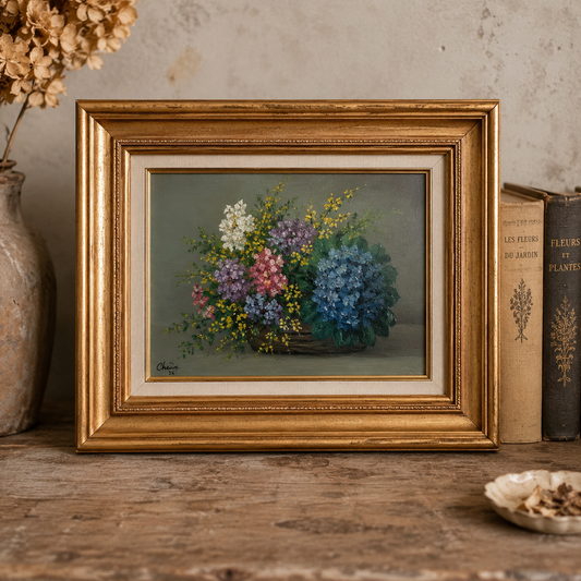 Early 20th Century Floral Still Life Oil Painting – Signed