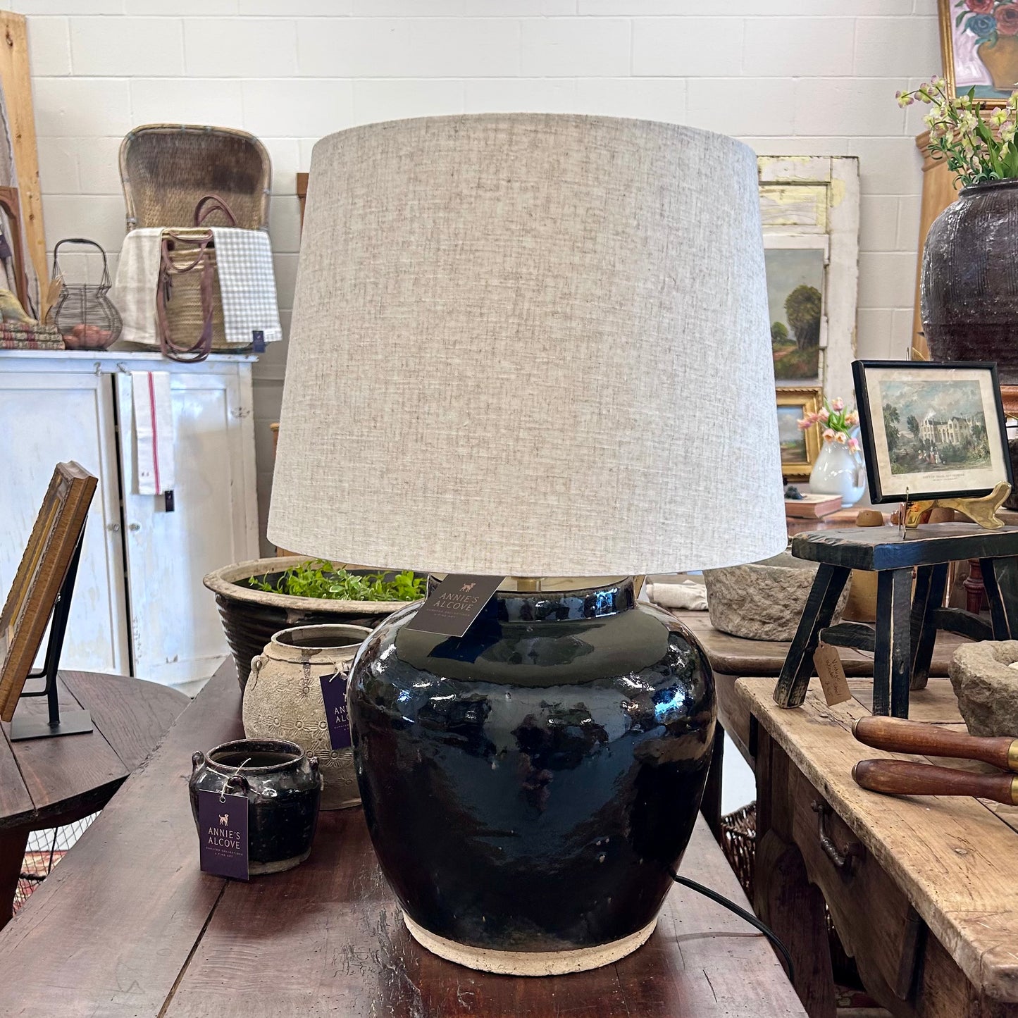 Leon Vintage Pot Lamp