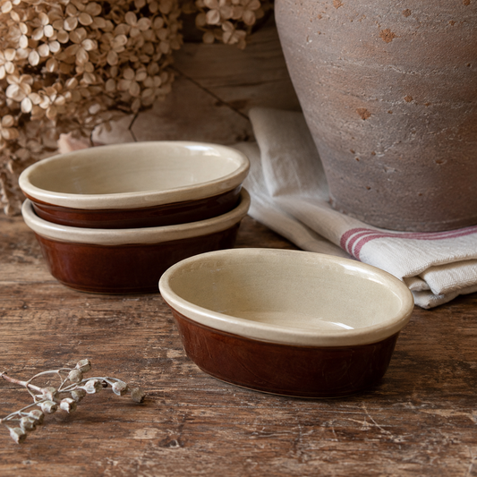 Vintage English Stoneware Baking Dish – P & C (C) Ltd