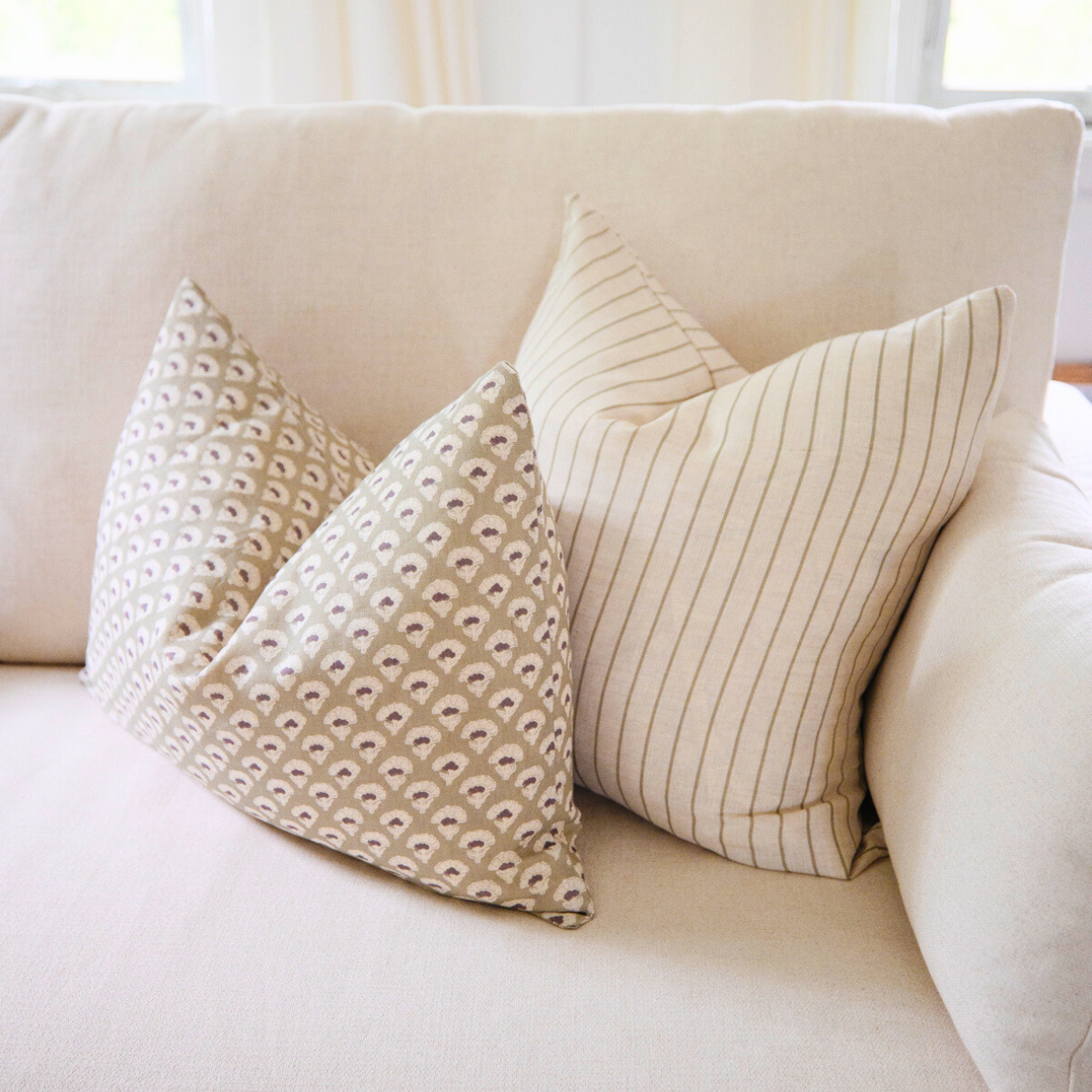 Signature Linen Olive Prairie Bud Pillow Cover