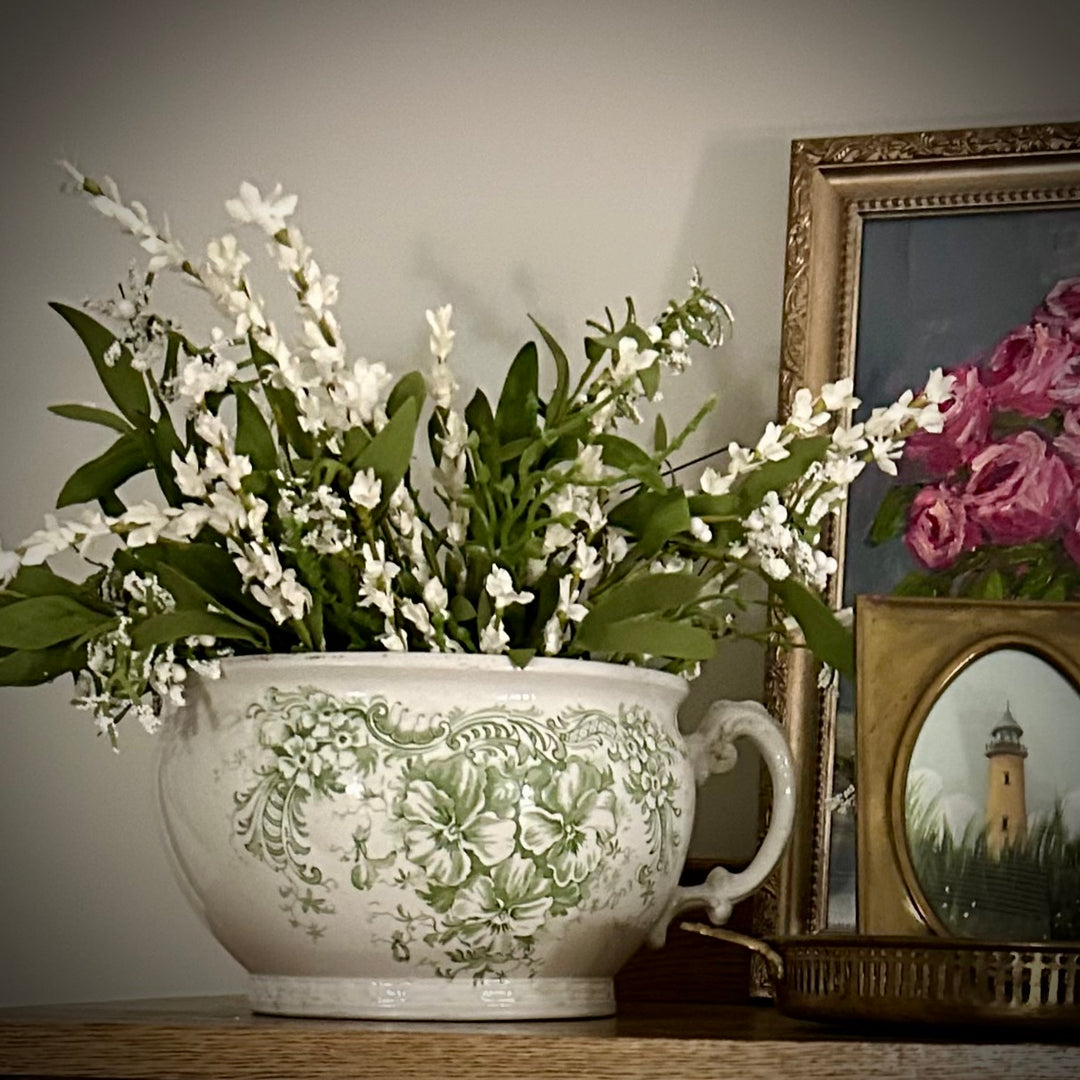 Antique English Green Transferware Chamber Pot
Elmshaven · Semi-Porcelain · c. 1890–1910