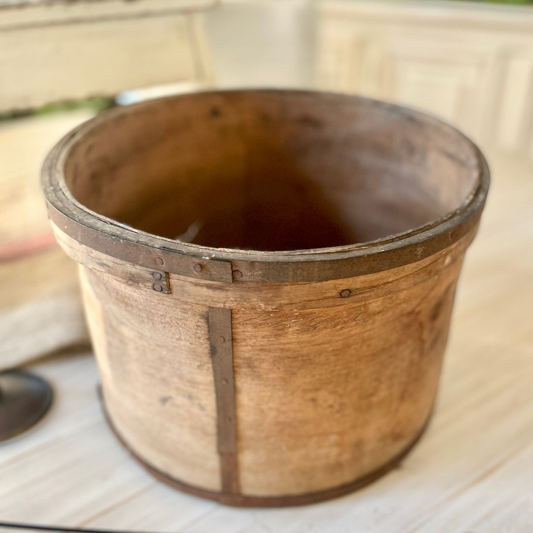 Antique wooden bucket, dating to the late 1800s / early 1900s