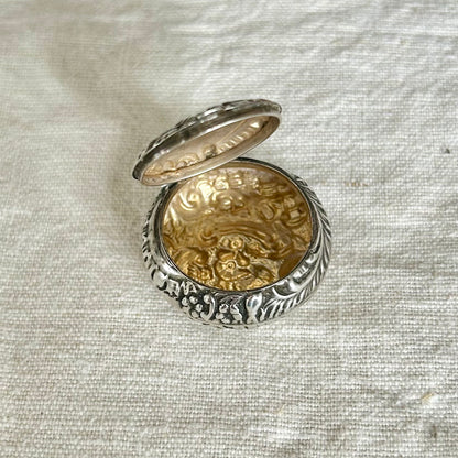 Victorian Sterling Silver Vinaigrette / Pill Box