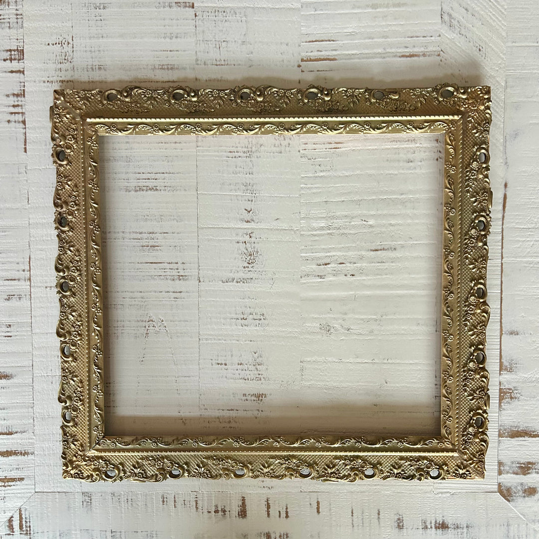 Vintage ornate gilt frame
