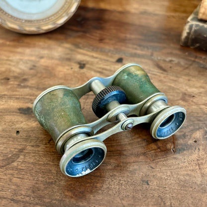 Antique French Opera Glasses – Chevalier Opticien, Paris
Circa 1880–1910