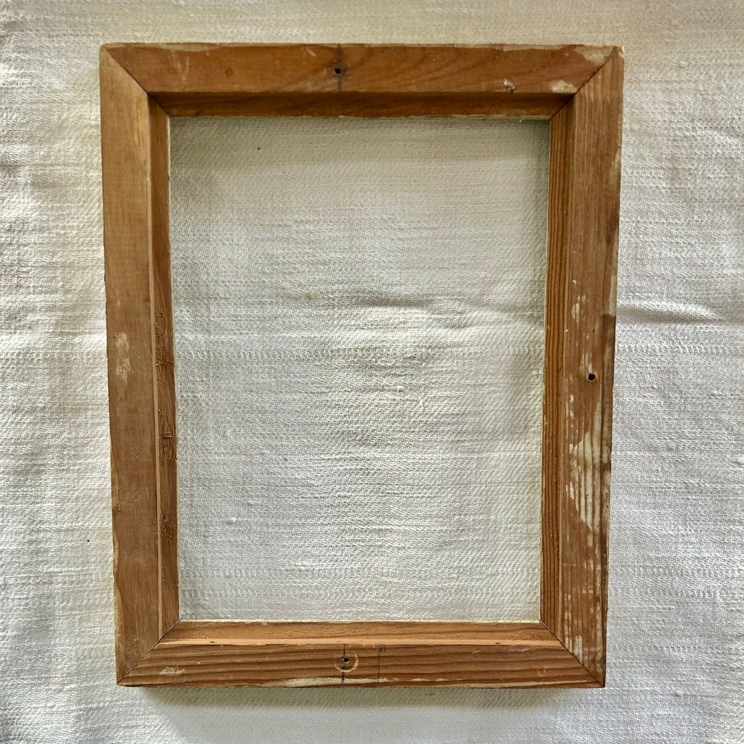 Vintage textured cream frame