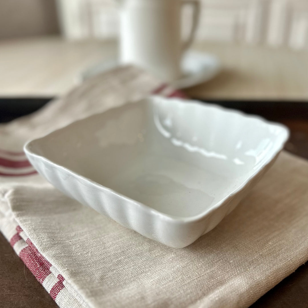 English Royal Ironstone Serving Dish – Alfred Meakin
