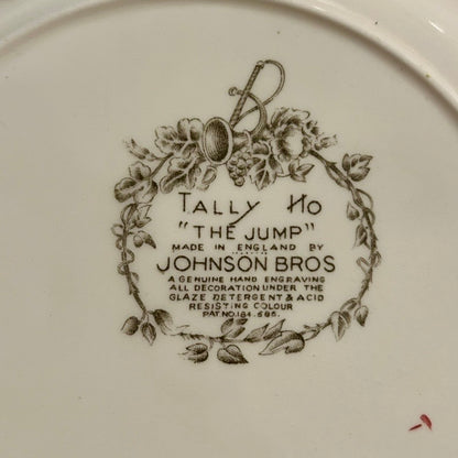 Pair of Antique English “Tally Ho” Hunting Plates – Johnson Bros
England, circa 1910s–1920s