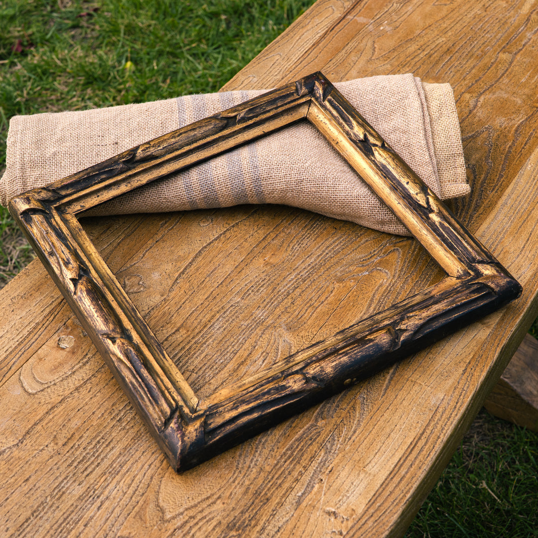 French antique gilt “lisière dorée” frame