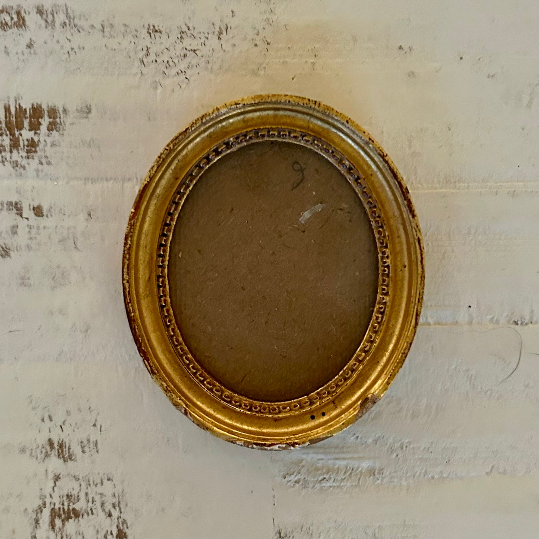 Petite vintage gilt oval frame