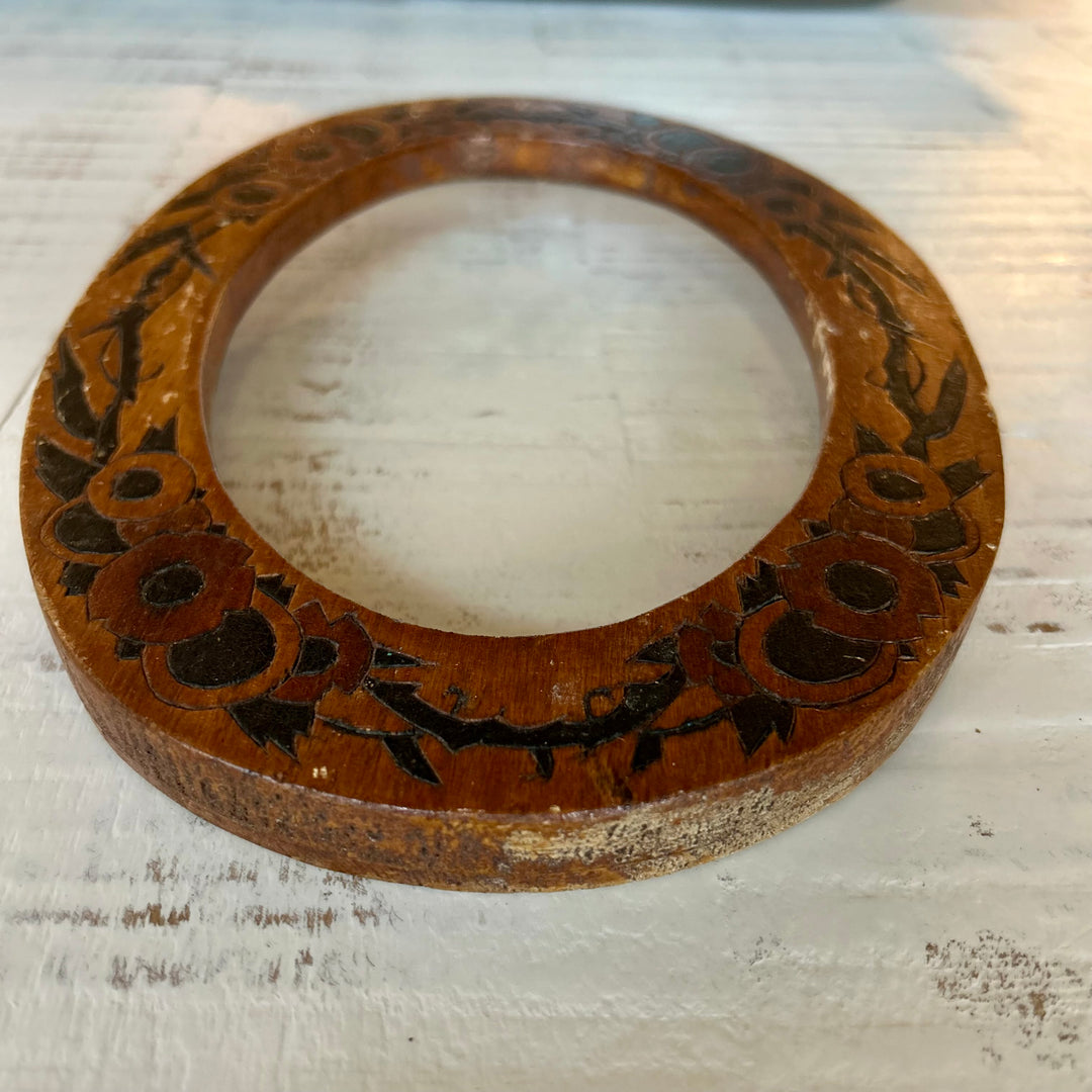 Pair of hand painted wooden oval frames