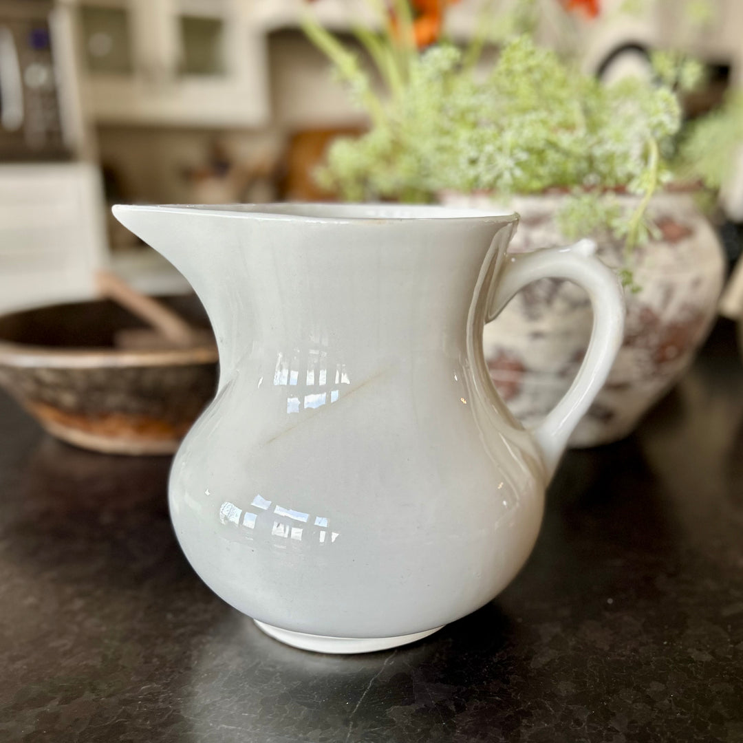 Large English ironstone jug         (c. 1880–1910)