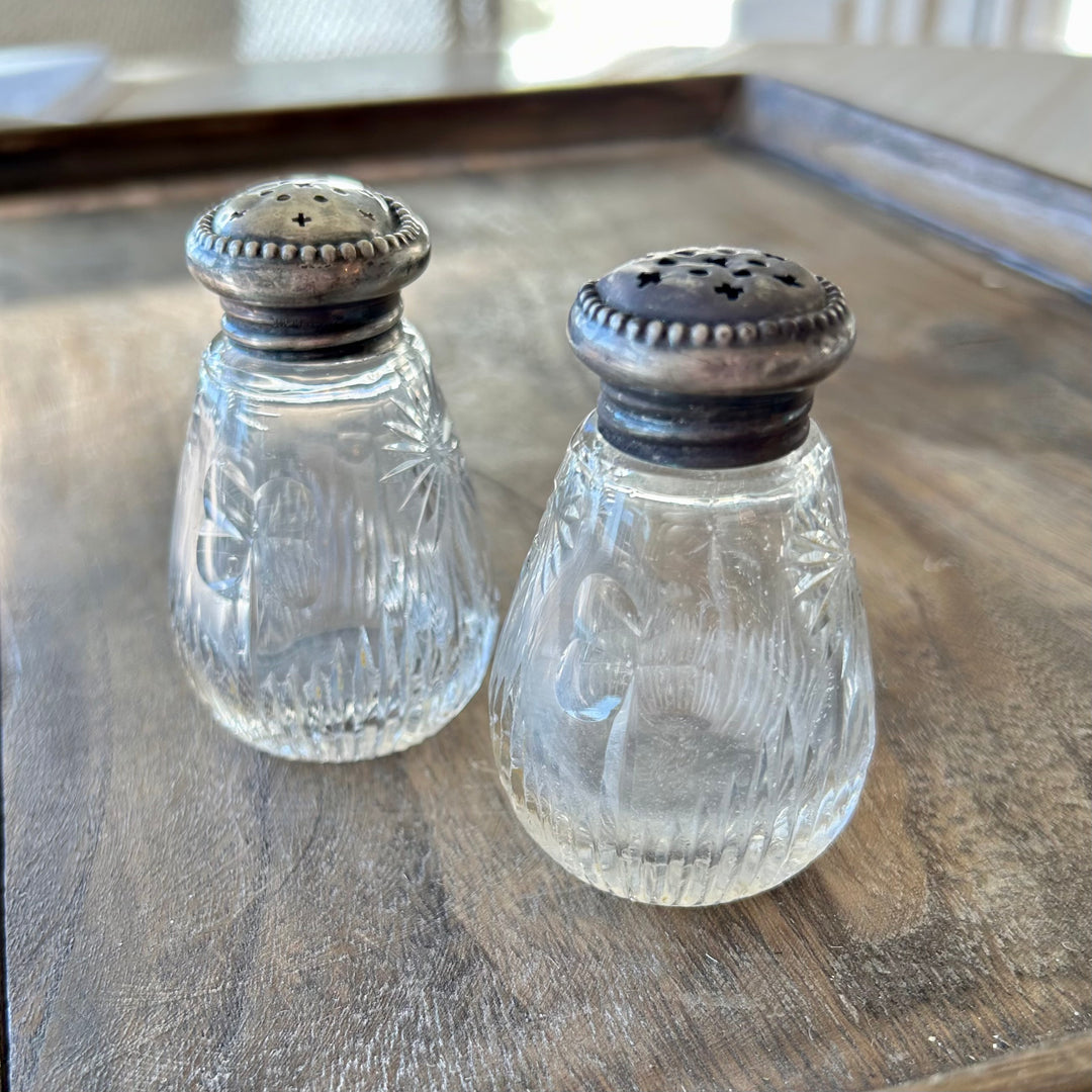 Vintage pressed glass salt & pepper