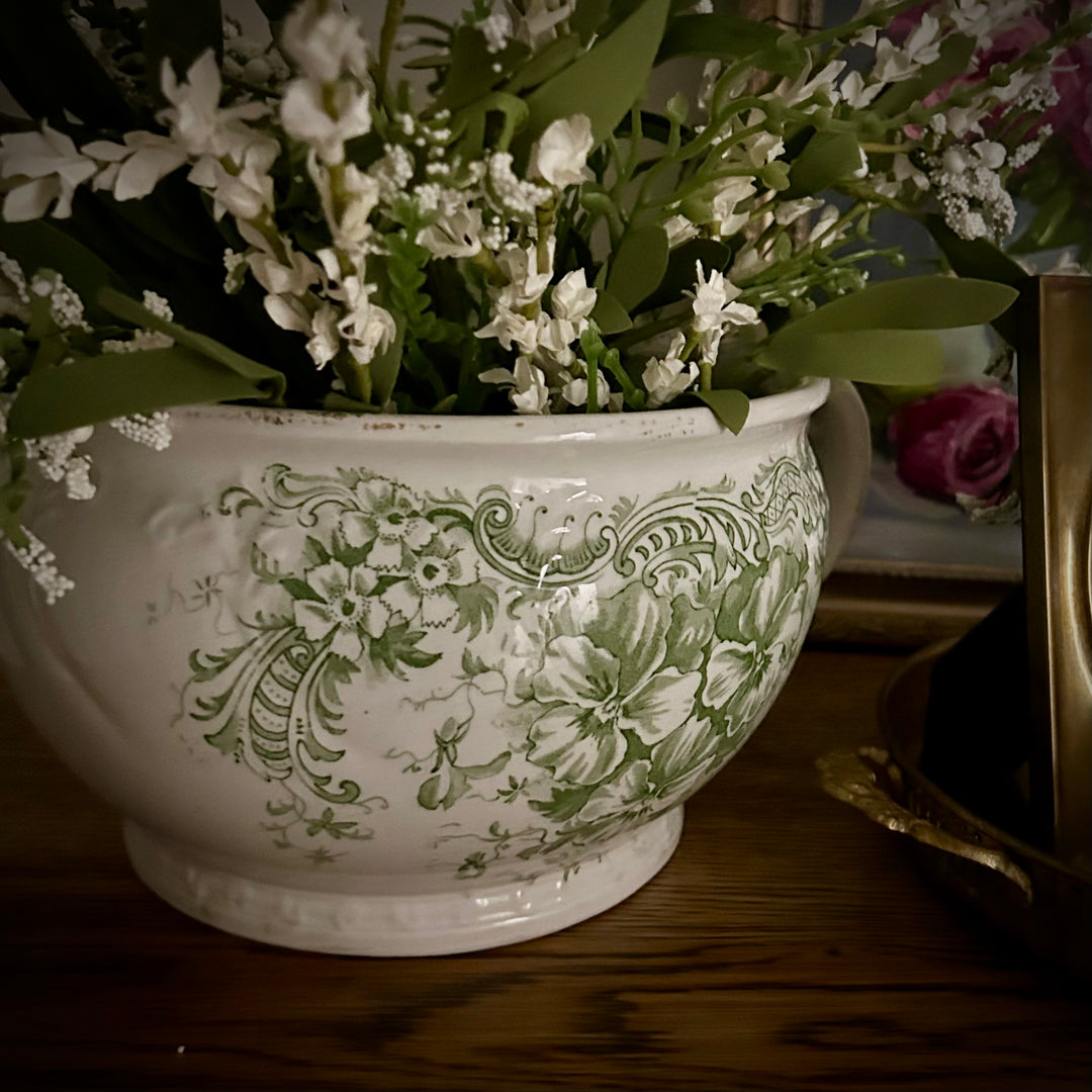 Antique English Green Transferware Chamber Pot
Elmshaven · Semi-Porcelain · c. 1890–1910