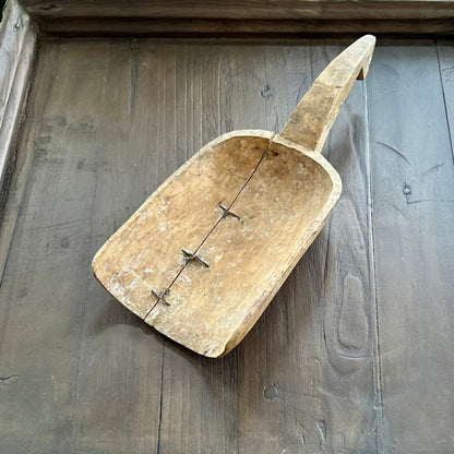 Warner Vintage scoop