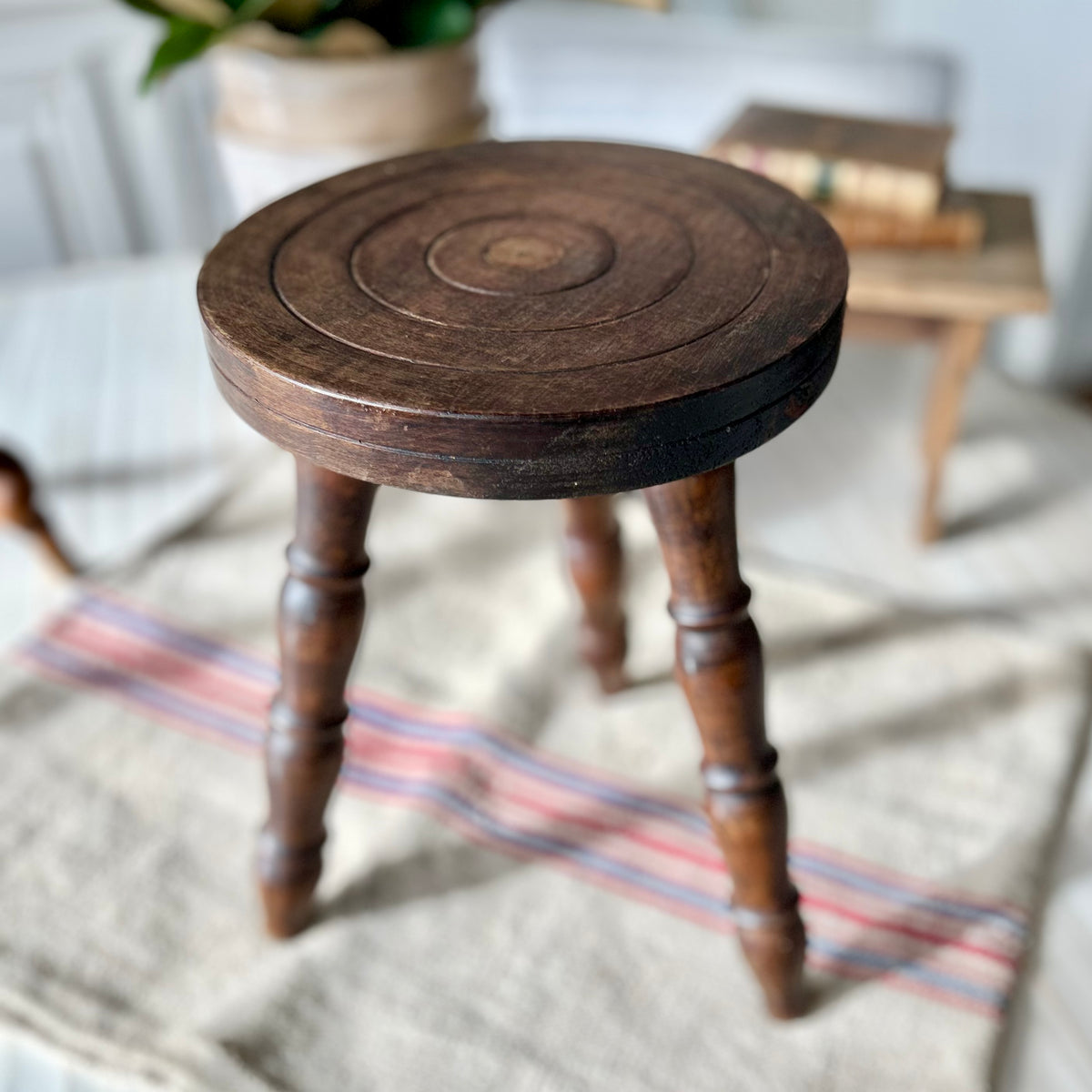 Early 20th Century Primitive Milking Stool (circa 1900–1930)