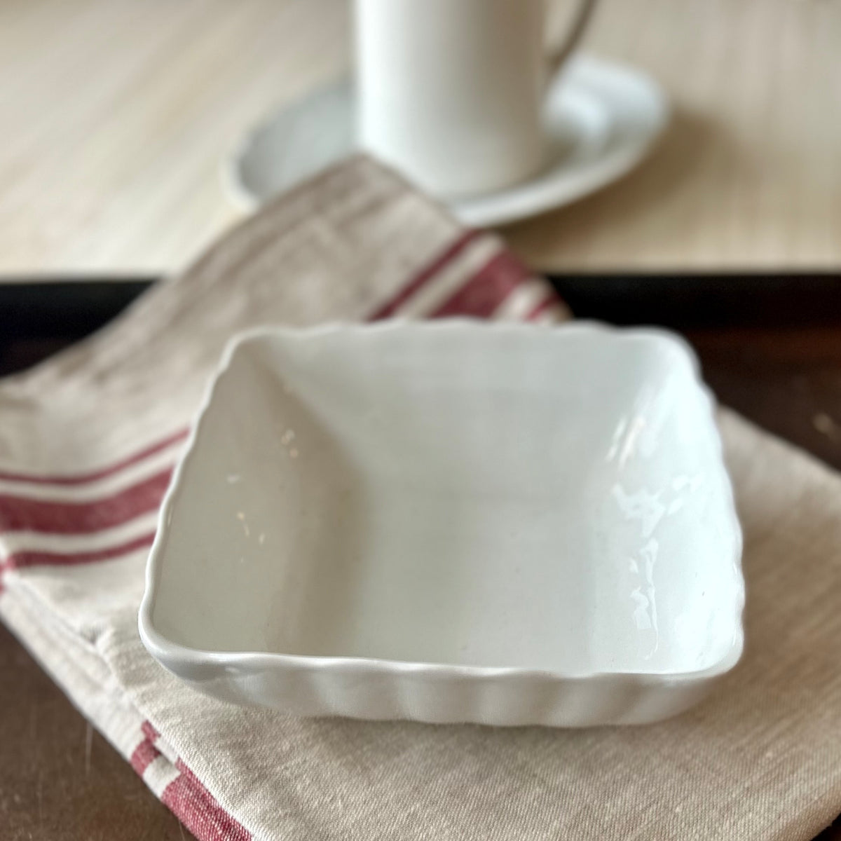 English Royal Ironstone Serving Dish – Alfred Meakin