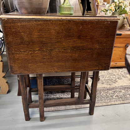 Antique English Oak Gateleg Table, c. 1900–1925