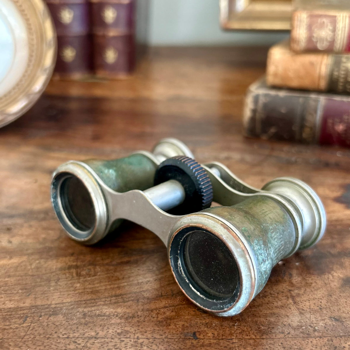 Antique French Opera Glasses – Chevalier Opticien, Paris
Circa 1880–1910