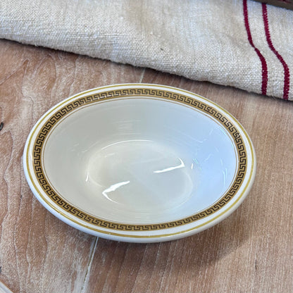 Vintage English Ridgway Vitrock Hotelware Soap Dish – 1968