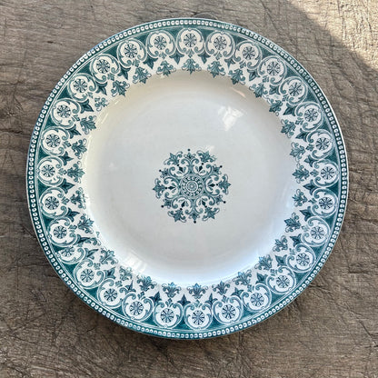 Vintage French Faïence Plate — Badonviller (11″)