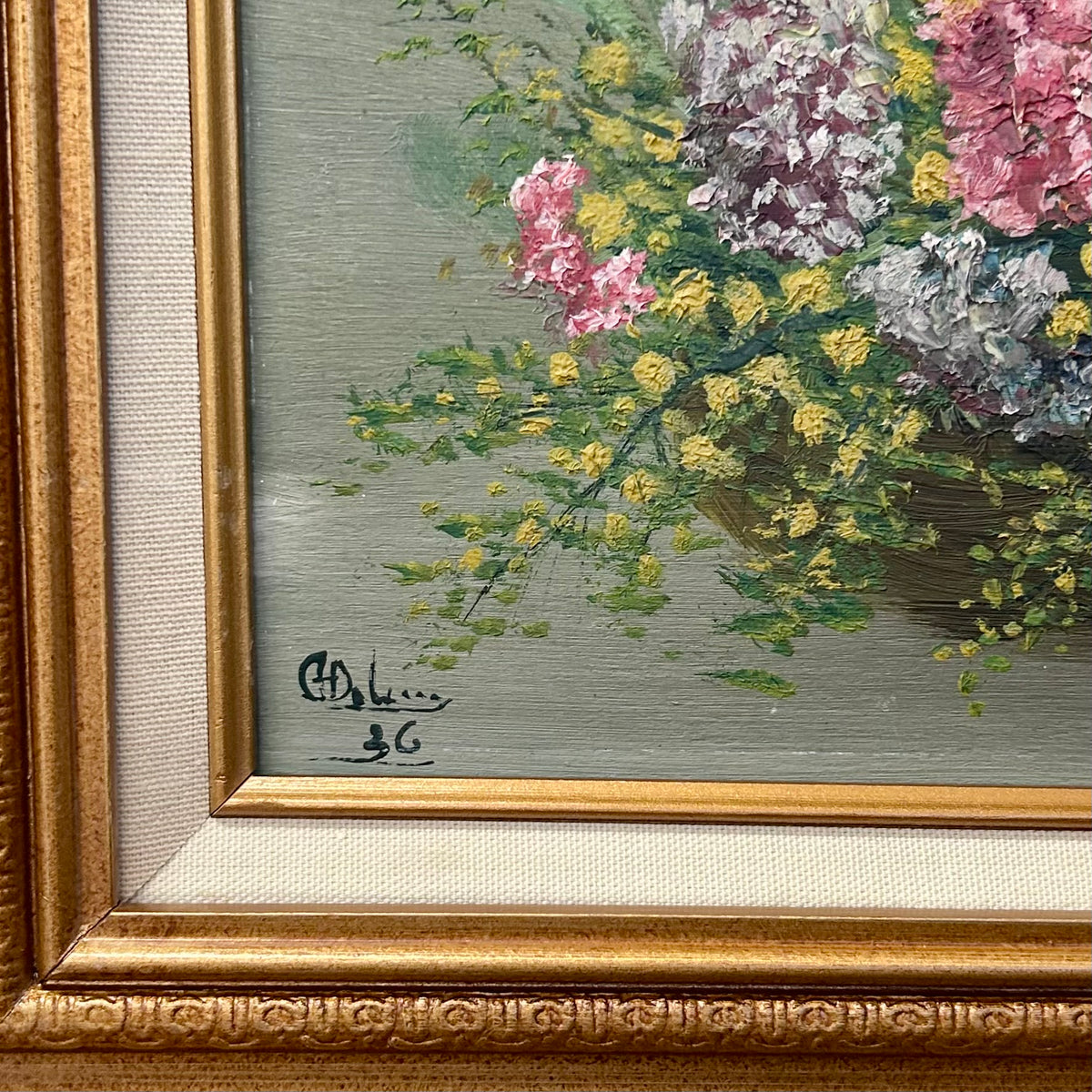 Early 20th Century Floral Still Life Oil Painting – Signed