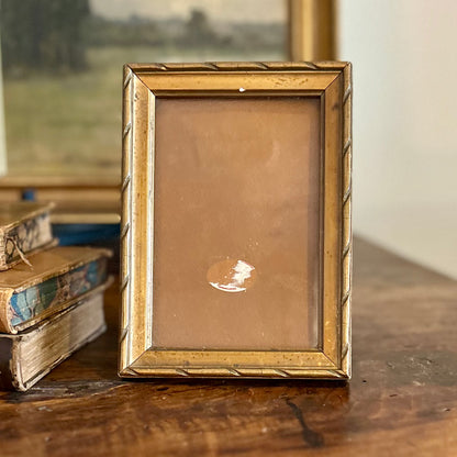 vintage gilt wood picture frame