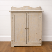 Chippy Prairie Cupboard             (c. 1920s–194os)