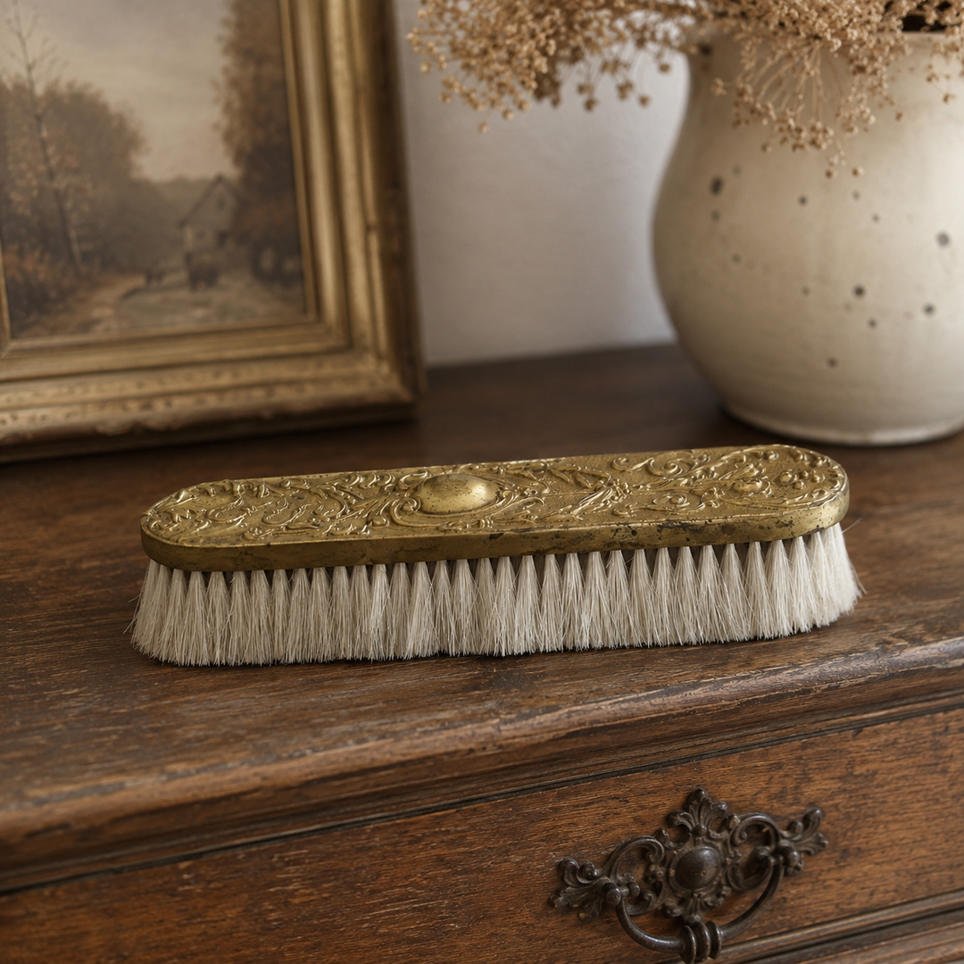 Antique Victorian Brass Clothes Brush
Circa 1890–1910