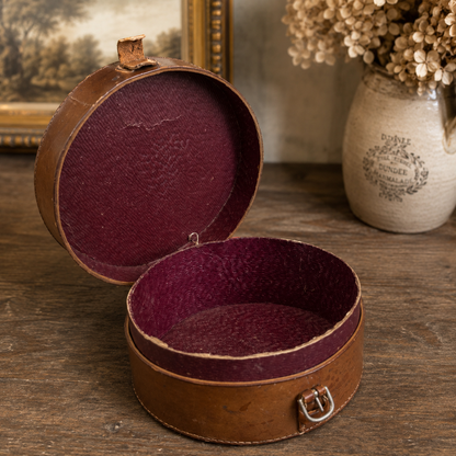 Antique Victorian Leather Collar Box | c.1900 English Travel Case