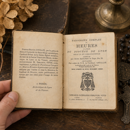 Antique French Catholic Prayer Book – Heures de Lyon | Circa 1895–1910