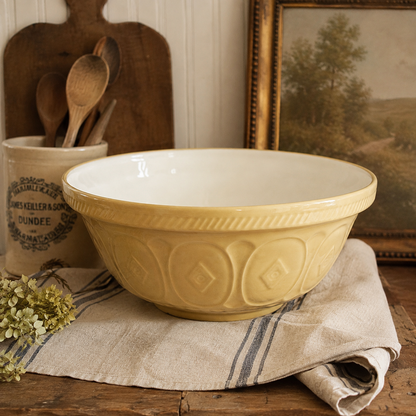 Vintage 1977 T.G. Green Gripstand Large Yellow Mixing Bowl – England – 13”