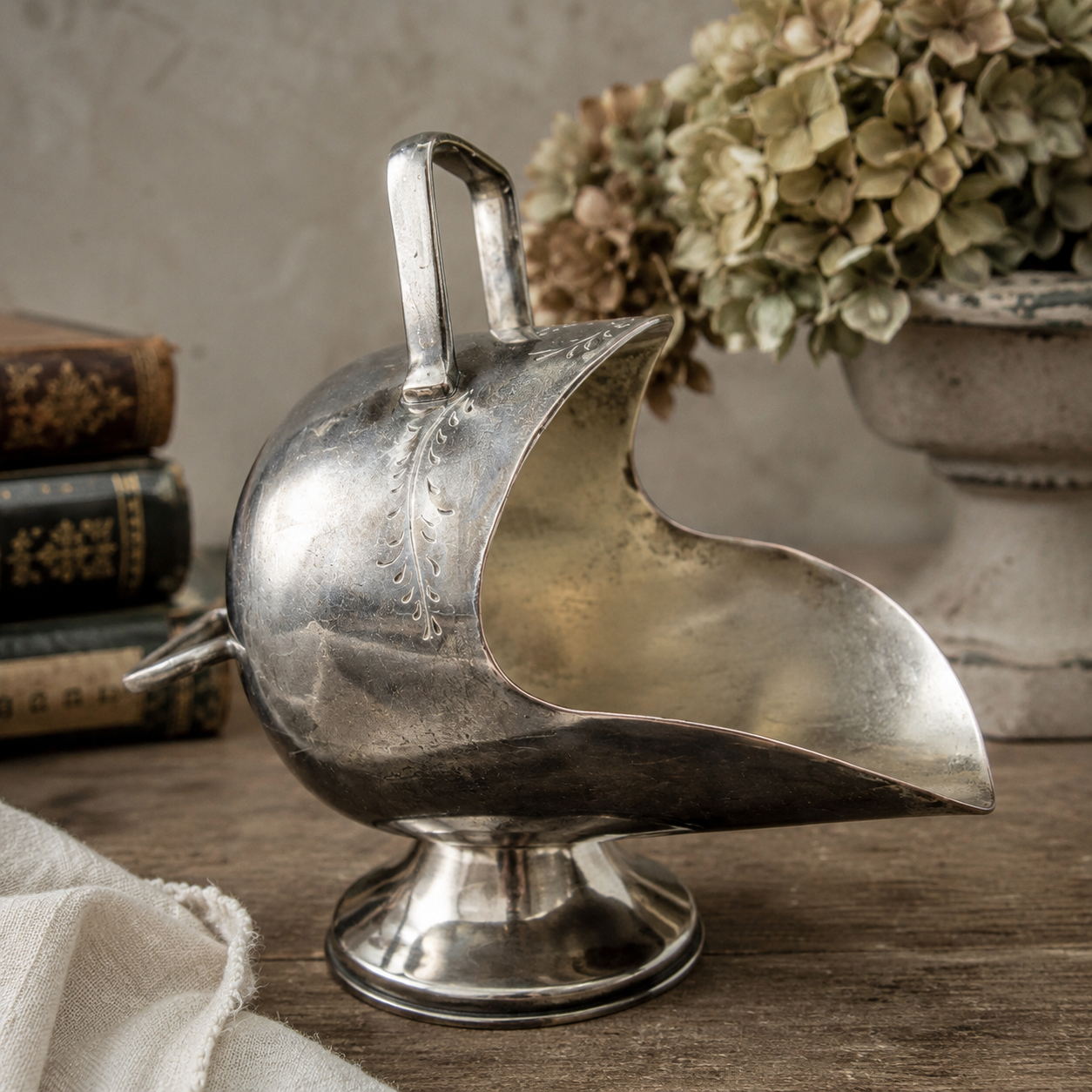 Antique Silver-Plated Sugar Scuttle
Late 19th–early 20th century