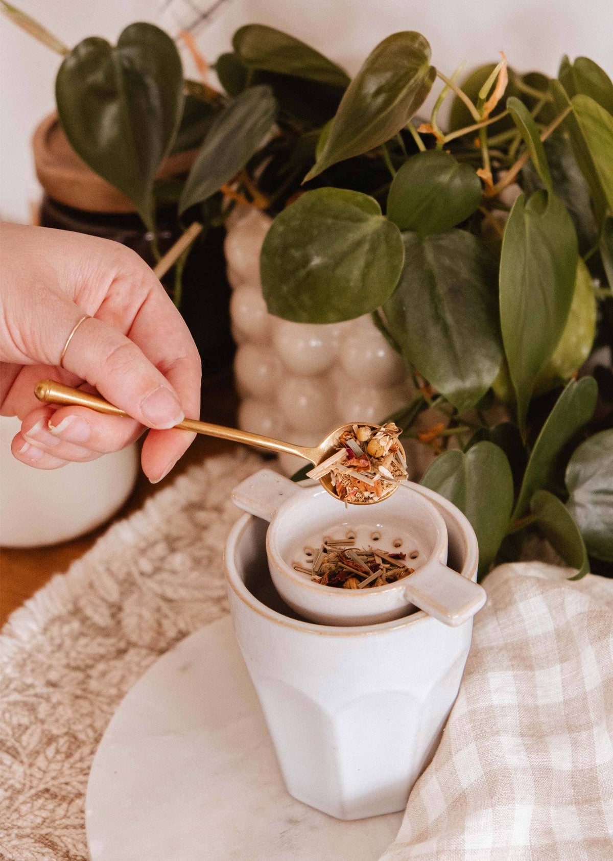 The Golden Touch – Delicate Gold Teaspoon